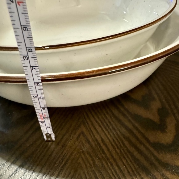 Earthenware Shallow Bowls - Picture 5 of 6